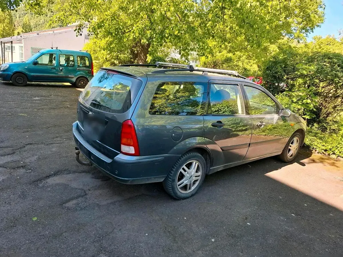 Gebraucht Ford Focus 101 PS (74 kW) 2003 Kombi