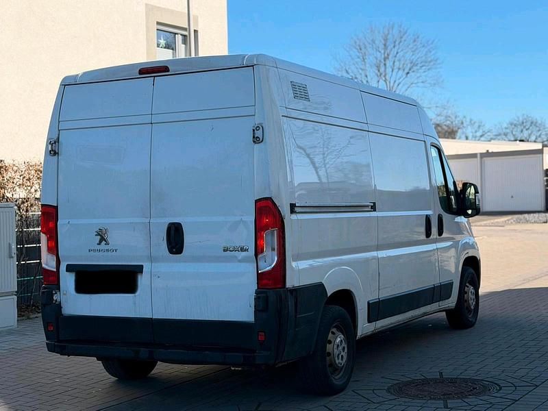 Gebraucht Peugeot Boxer 110 PS (80 kW) 2018 Weiß Van
