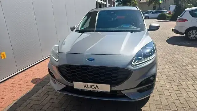 Gebraucht Ford Kuga ST-Line X 152 PS (111 kW) 2024 Silber SUV