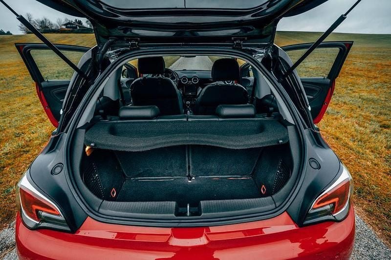 Gebraucht Opel Adam 69 PS (50 kW) 2019 Rot Kleinwagen