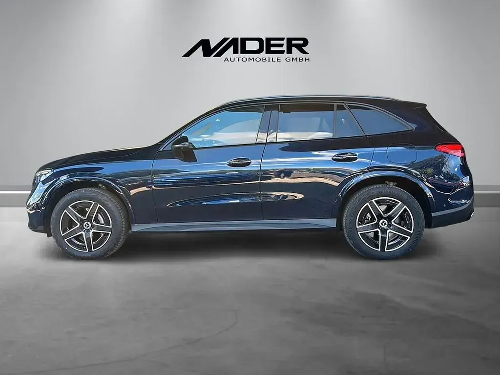 Gebraucht Mercedes GLC300 AMG line 197 PS (144 kW) 2023 Blau SUV