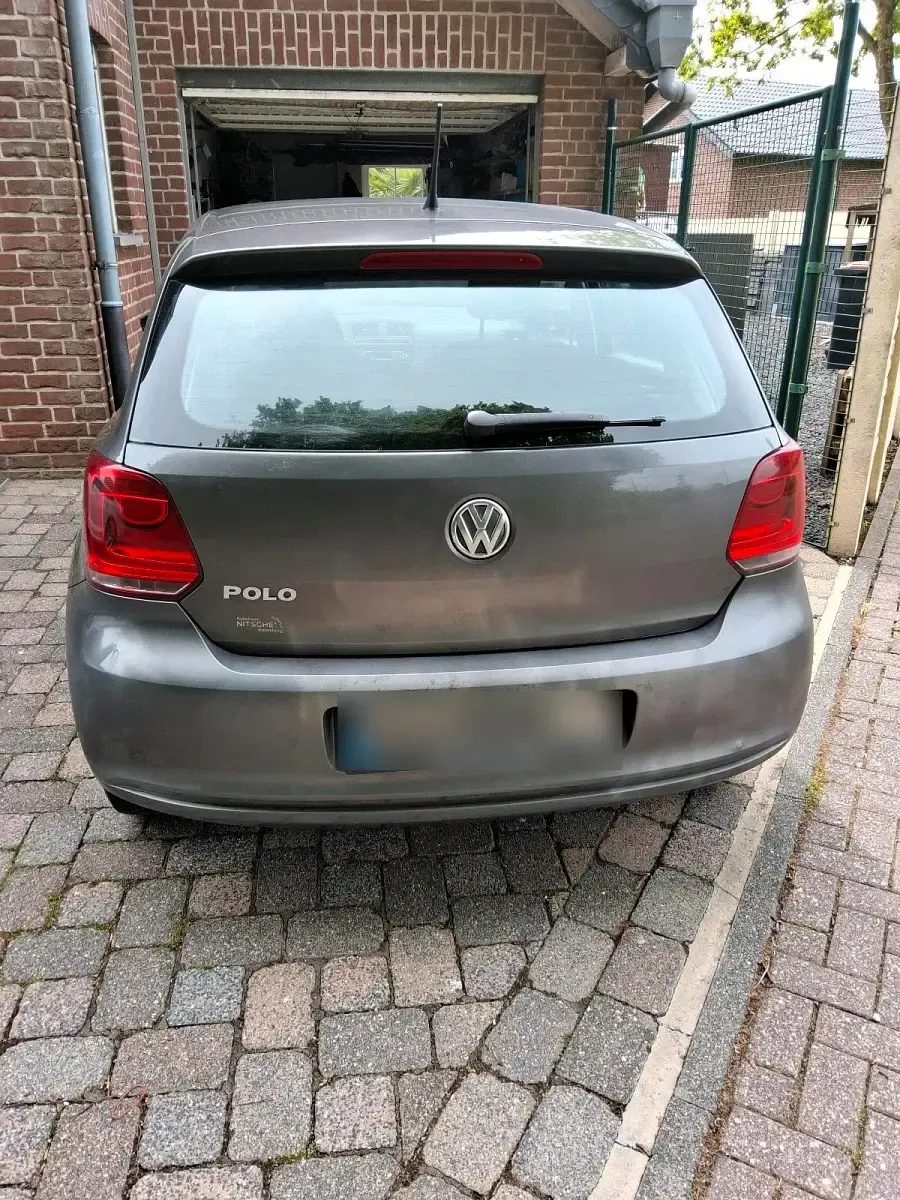 Gebraucht VW Polo Trendline 60 PS (44 kW) 2011 Grau Kleinwagen