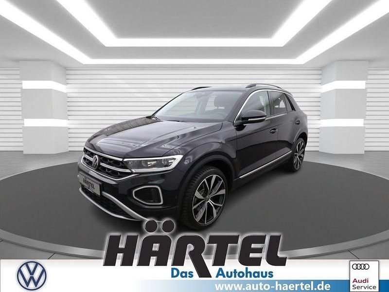 Deep black perleffekt, pearl effect Gebraucht 2024 VW T-Roc Style SUV | 32.000 € (Etwas zu teuer) - Bild 1/4