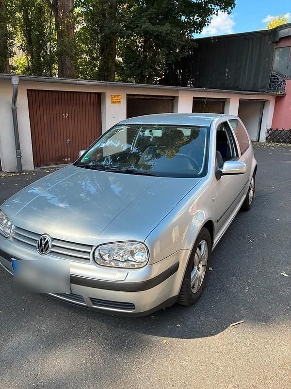 Silber Gebraucht 2000 VW Golf IV Coupé | 2.700 € (Fairer Preis) - Bild 1/4