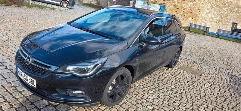 Gebraucht Opel Astra Dynamic 160 PS (117 kW) 2016 Schwarz Kombi