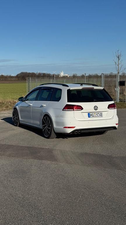 Gebraucht VW Golf VII GTD 184 PS (135 kW) 2019 Weiß Kombi