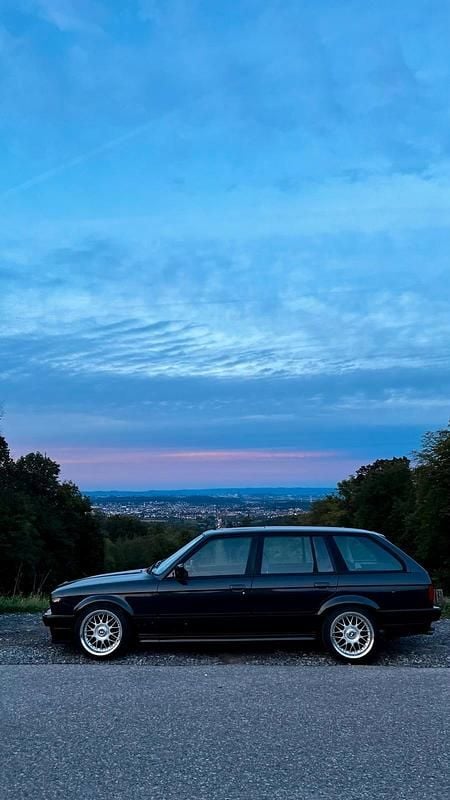 Second-hand BMW 325 170 CP (125 kW) 1991 Gri Break