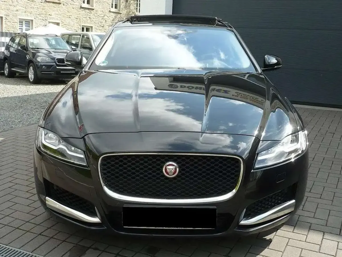Gebraucht Jaguar XF 300 PS (220 kW) 2016 Schwarz Limousine