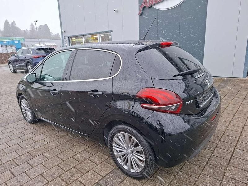 Second-hand Peugeot 208 102 CP (75 kW) 2019 Negru Hatchback