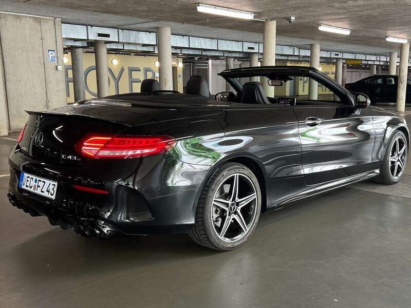 Schwarz Gebraucht 2018 Mercedes C43 AMG AMG Cabrio | 39.999 € (Etwas zu teuer) - Bild 1/4