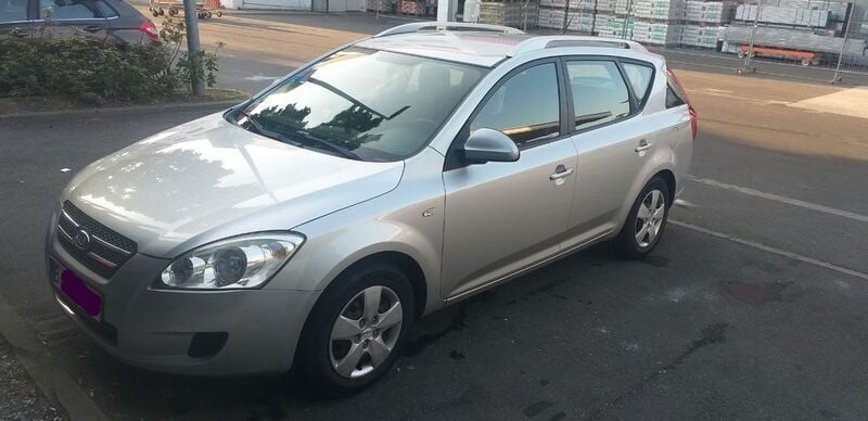 Grau Gebraucht 2009 Kia Ceed EX Kombi | 4.000 € (Guter Preis) - Bild 1/4