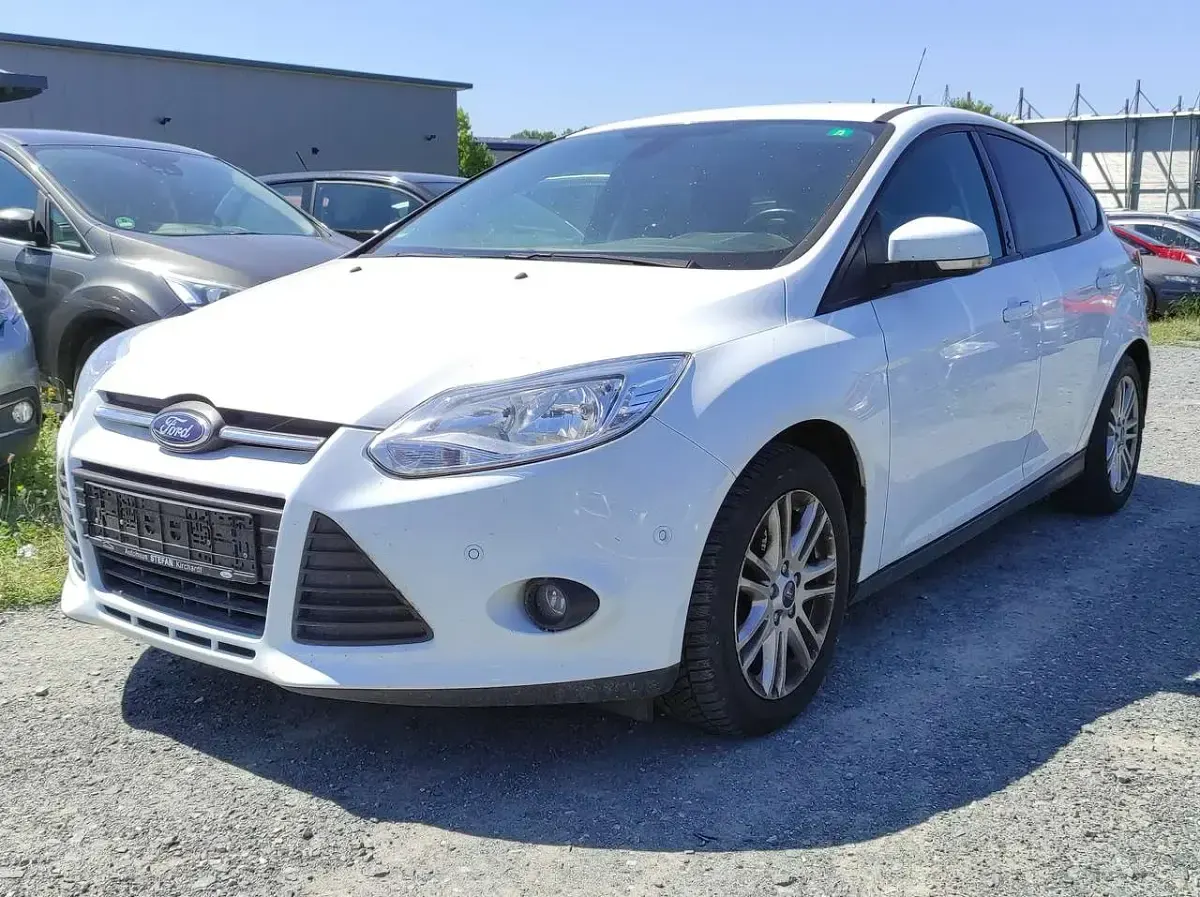 Second-hand Ford Focus 125 CP (91 kW) 2013 Alb Hatchback