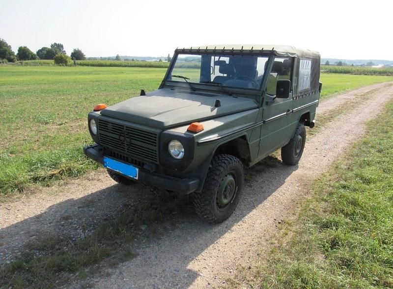 Grün Gebraucht 1990 Mercedes G250 SUV | 24.500 € - Bild 1/4