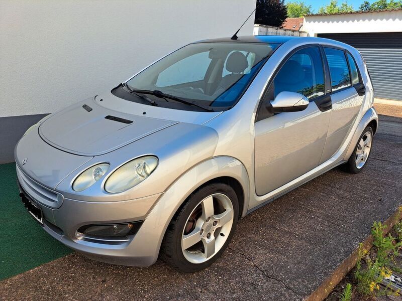 Silber Gebraucht 2006 Smart ForFour Passion Limousine | 2.500 € (Fairer Preis) - Bild 1/4