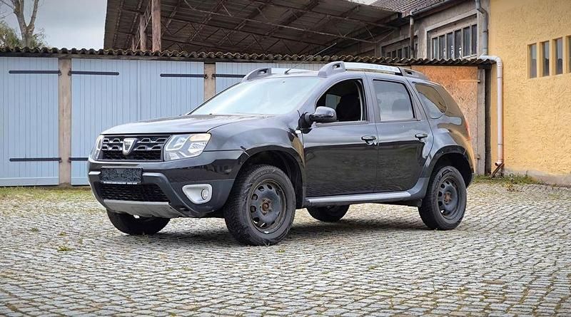 Gebraucht 2017 Dacia Duster Black Shadow SUV | 6.700 € (Guter Preis) - Bild 1/4
