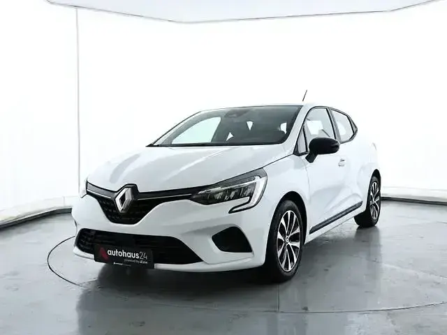 Gebraucht Renault Clio V SE 67 PS (49 kW) 2023 Weiß Limousine