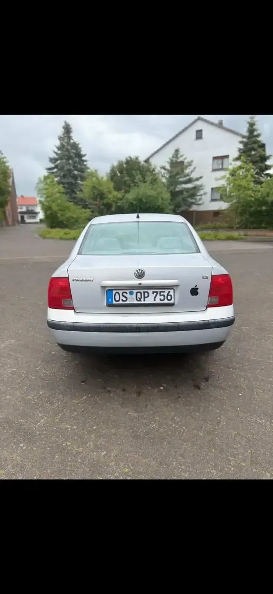 Gebraucht VW Passat 125 PS (91 kW) 1996 Grau Limousine