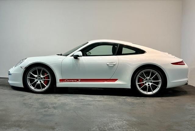 Weiß Gebraucht 2012 Porsche 911 Carrera S Coupé | 86.000 € (Fairer Preis) - Bild 1/4