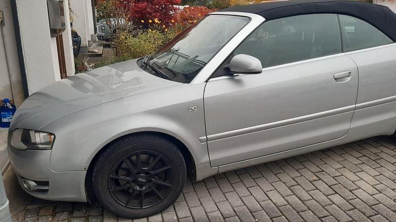 Silber Gebraucht 2007 Audi Cabriolet Cabrio | 3.900 € (Fairer Preis) - Bild 1/4