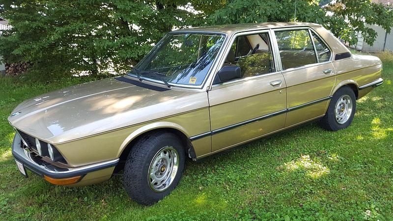 Gold Gebraucht 1980 BMW 518 Limousine | 9.595 € - Bild 1/4