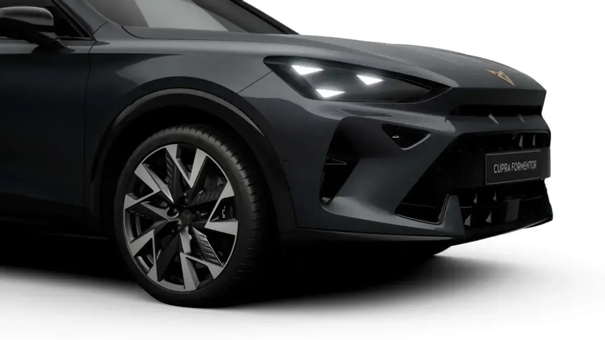 Neu Cupra Formentor VZ 333 PS (244 kW) 2026 "magnetic tech" SUV