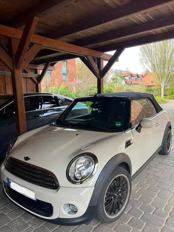 Gebraucht Mini One Cabriolet 98 PS (72 kW) 2012 Beige Cabrio