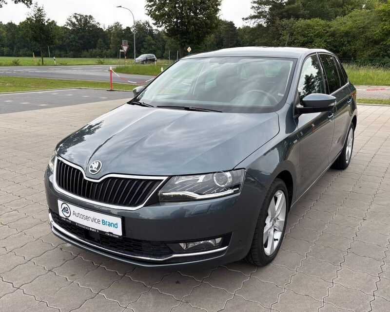 Grau Gebraucht 2018 Skoda Rapid Clever Limousine | 12.890 € (Fairer Preis) - Bild 1/4