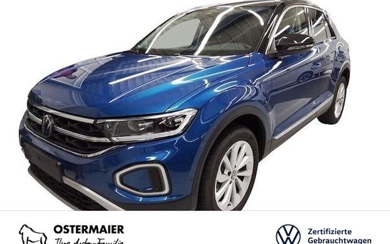Gebraucht VW T-Roc Style 150 PS (110 kW) 2024 Ravennablau metallic SUV