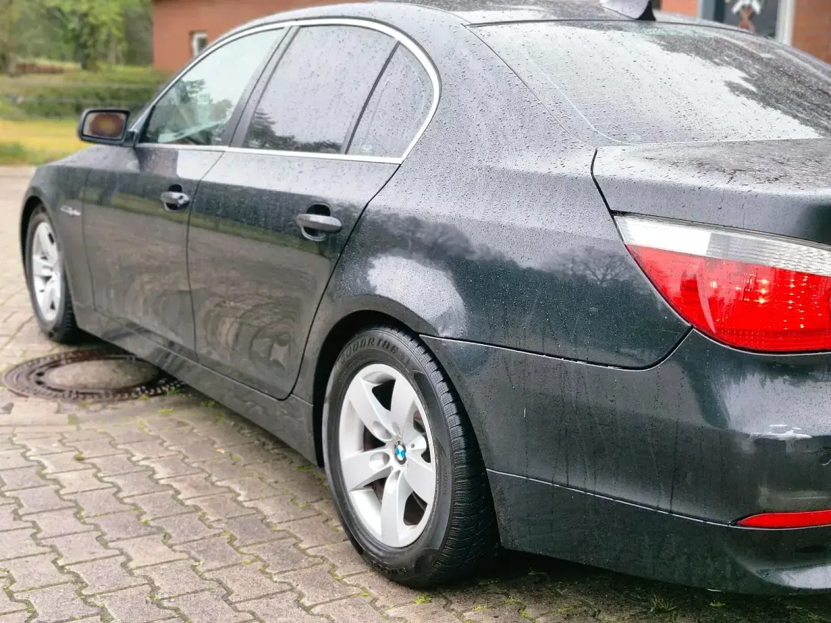 Gebraucht BMW 525 177 PS (130 kW) 2005 Schwarz Limousine