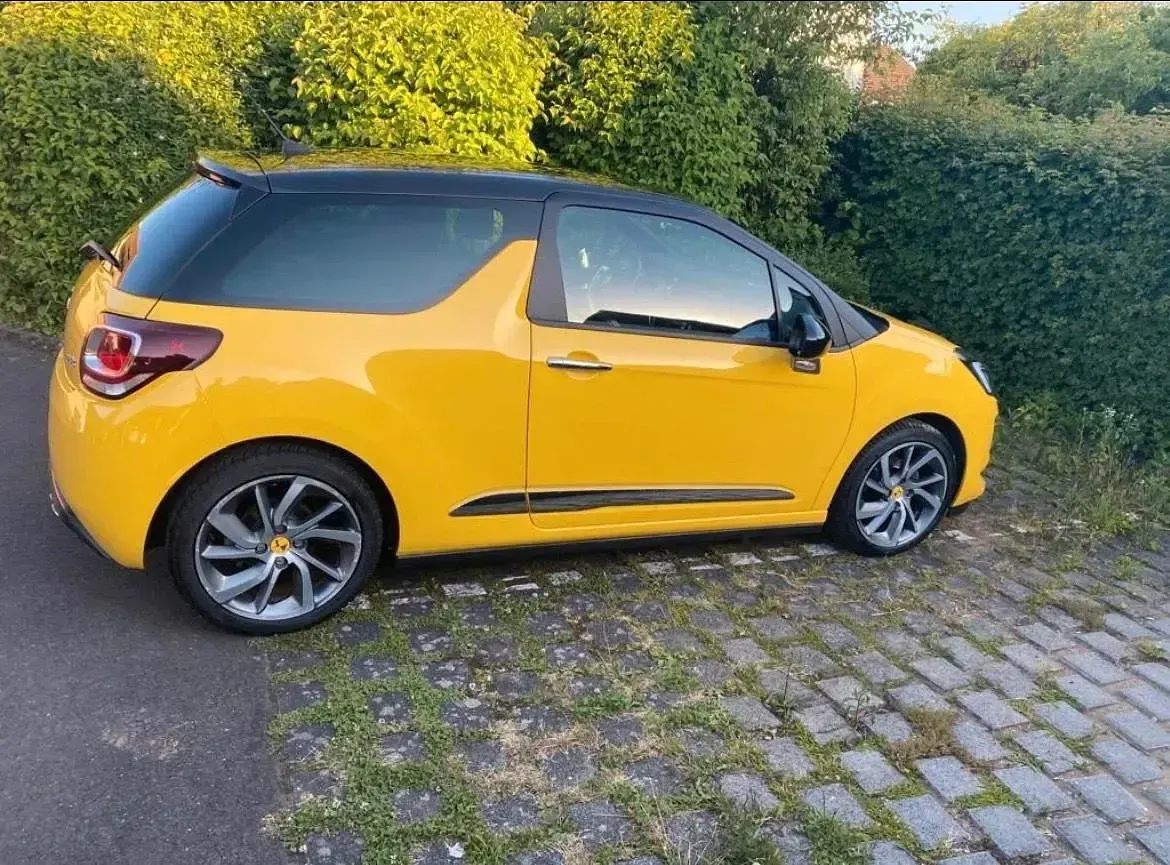 Gebraucht Citroën DS3 130 PS (95 kW) 2017 Gelb Kleinwagen