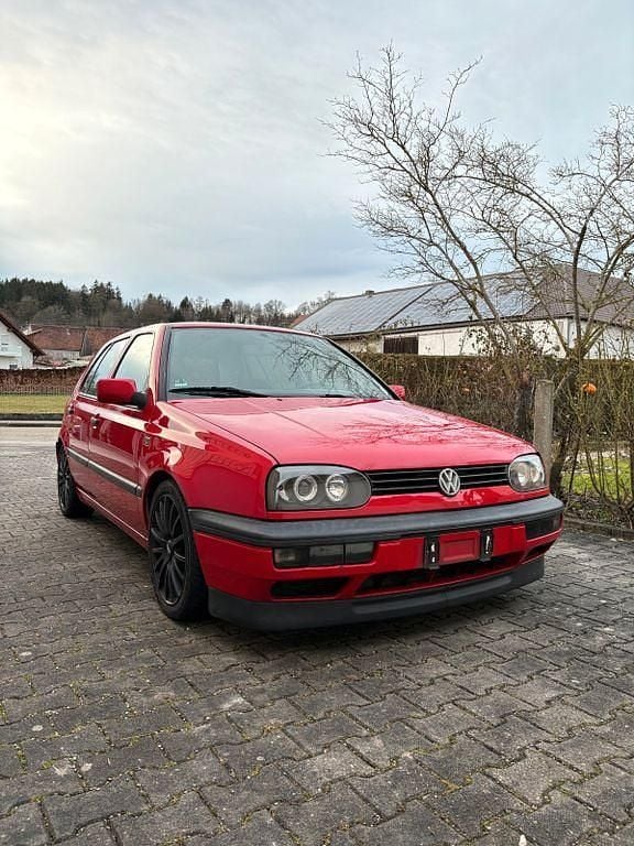 Gebraucht VW Golf III 90 PS (66 kW) 1993 Rot Limousine