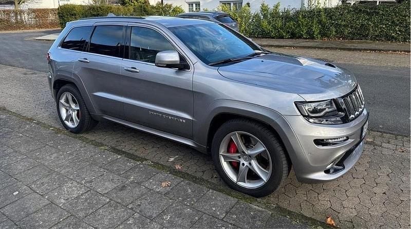 Grau Gebraucht 2014 Jeep Grand Cherokee SRT SUV | 21.000 € (Superpreis) - Bild 1/4
