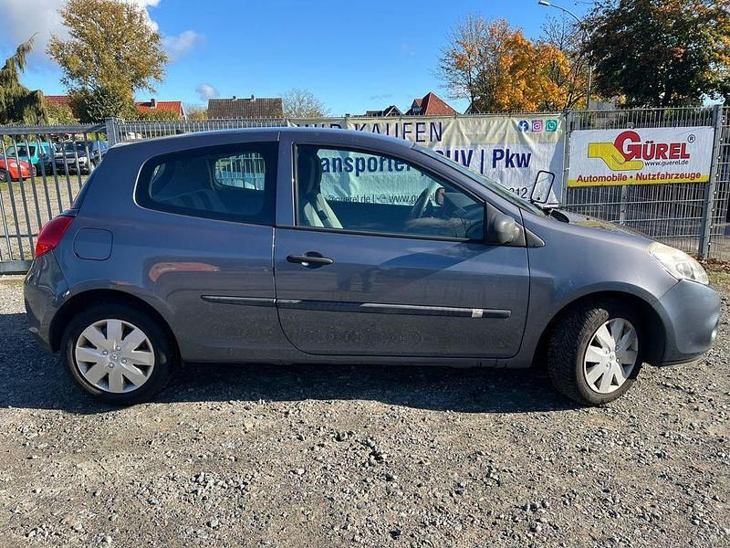 Gebraucht 2009 Renault Clio III Authentique Kleinwagen | 2.900 € (Fairer Preis) - Bild 1/4