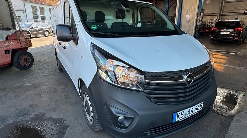 Gebraucht Opel Vivaro 150 PS (110 kW) 2020 Weiß Van / Kleinbus