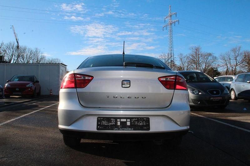 Gebraucht Seat Toledo Reference 86 PS (63 kW) 2013 Silber Limousine