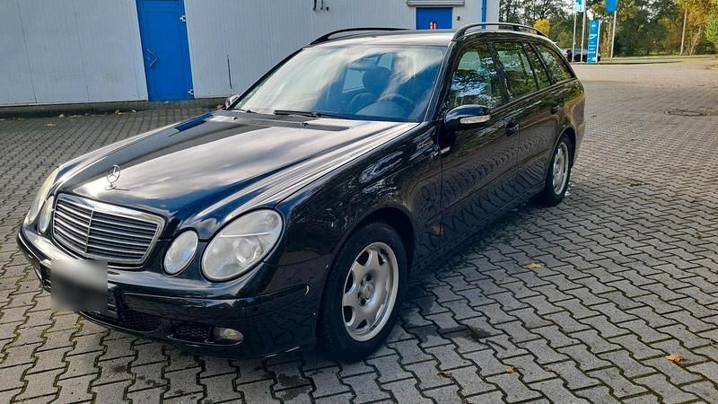 Schwarz Gebraucht 2006 Mercedes E220 Kombi | 2.200 € (Superpreis) - Bild 1/4