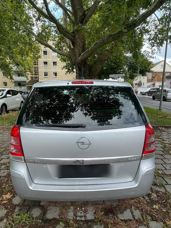 Silber Gebraucht 2008 Opel Zafira Van / Kleinbus | 1.550 € (Fairer Preis) - Bild 1/4