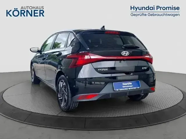 Gebraucht Hyundai i20 Edition 30 101 PS (74 kW) 2022 Schwarz Kleinwagen