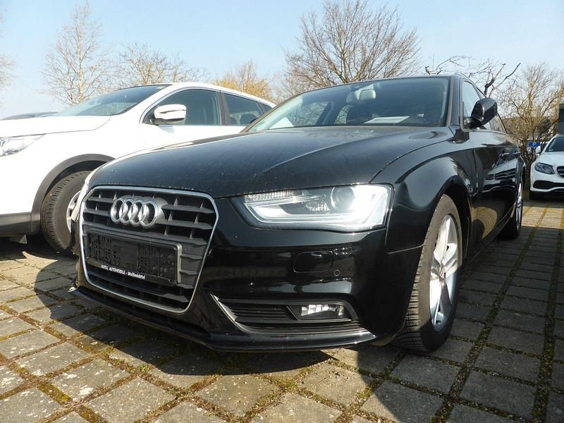 Używany Audi A4 Ambition 190 KM (139 kW) 2015 Czarny Kombi