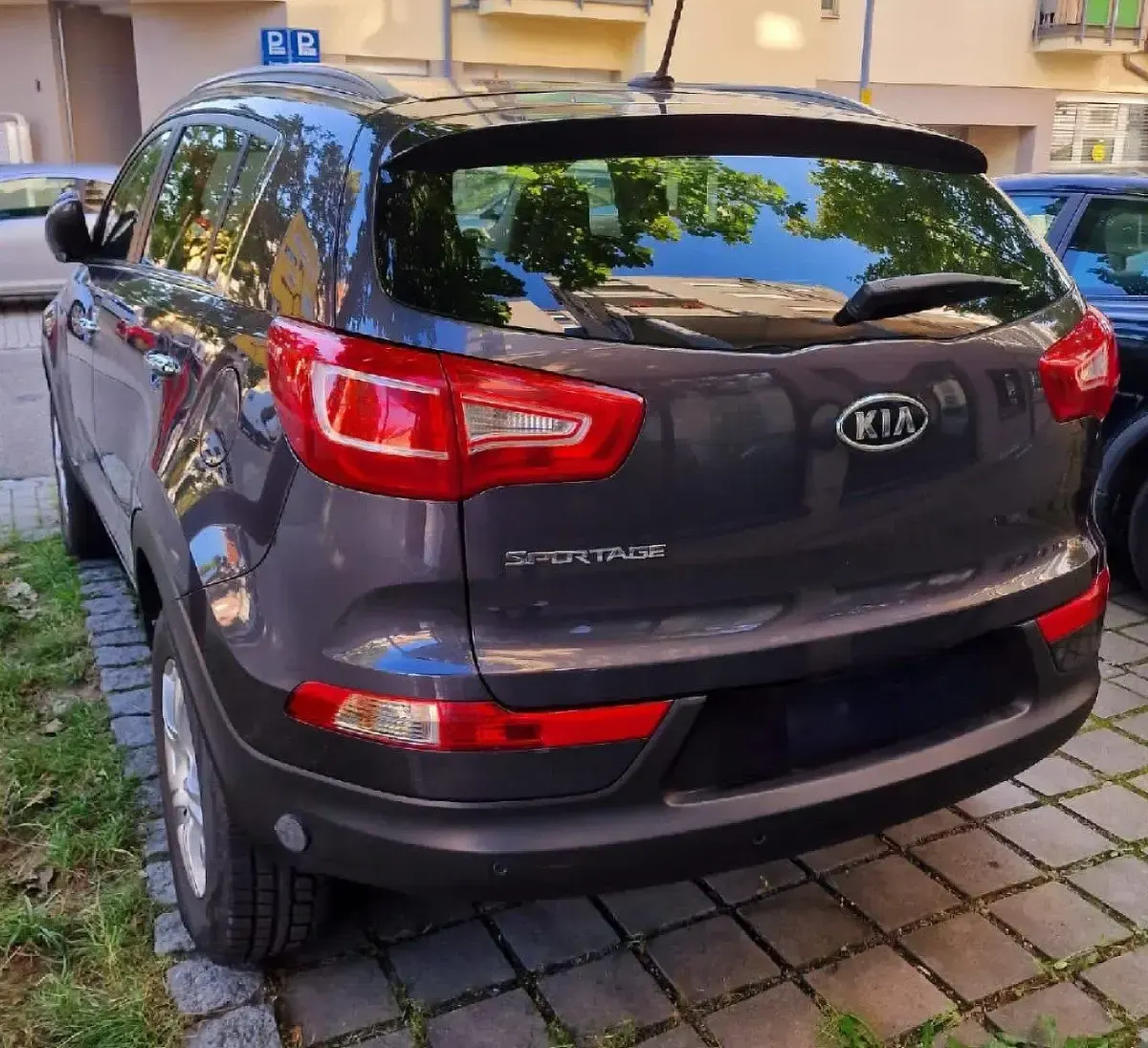 Gebraucht Kia Sportage 163 PS (119 kW) 2010 Grau SUV