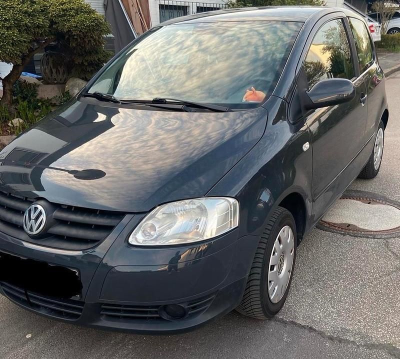 Second-hand VW Fox 54 CP (39 kW) 2010 Negru Hatchback