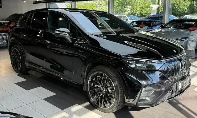 Gebraucht Mercedes EQE AMG 43 Premium Plus 350 kW (476 PS) 2024 Schwarz SUV