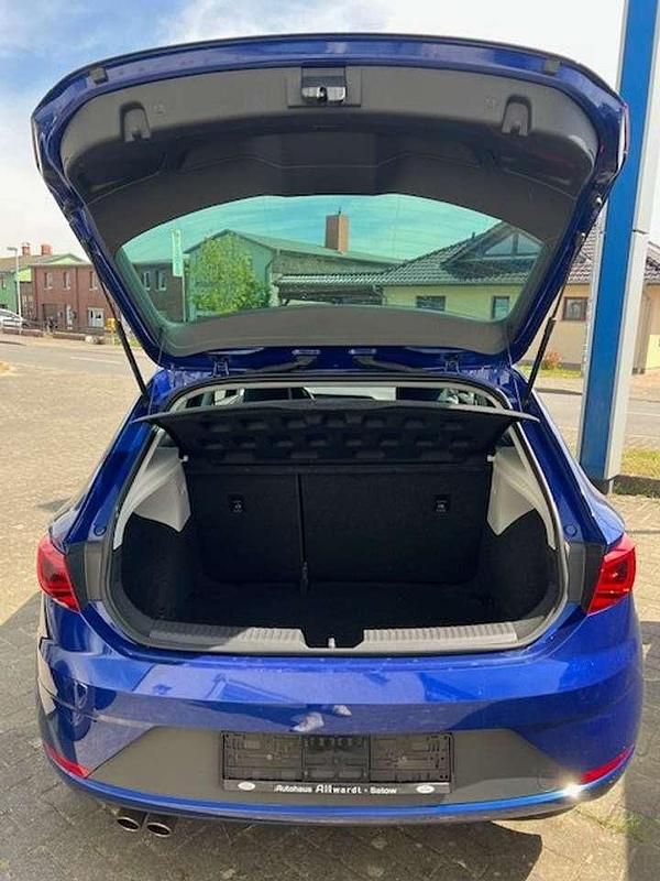 Gebraucht Seat Leon FR 150 PS (110 kW) 2018 "mystery" blau Kleinwagen