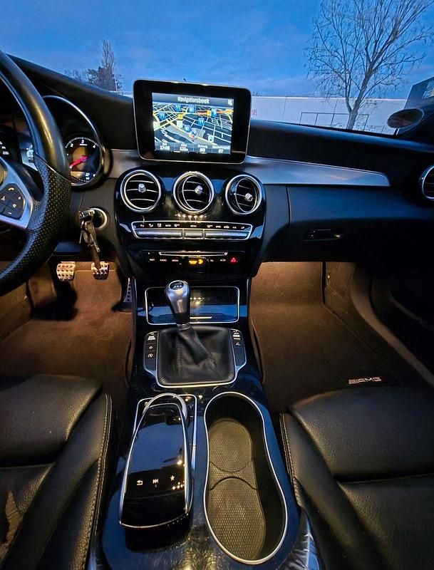 Gebraucht Mercedes C200 AMG line 136 PS (100 kW) 2016 Schwarz Kombi