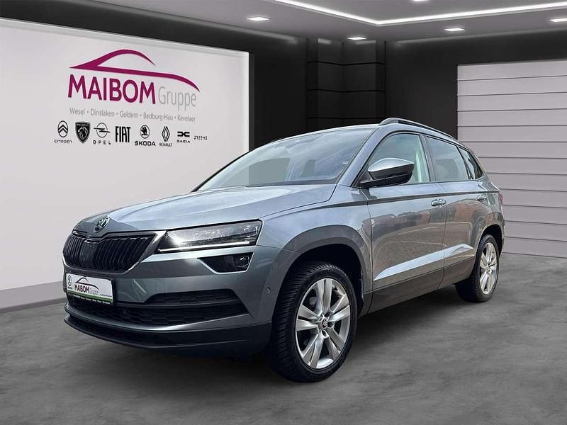 Grau Gebraucht 2021 Skoda Karoq Style SUV | 22.790 € (Teuer) - Bild 1/3