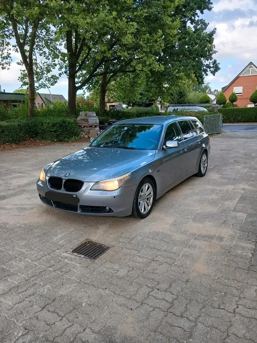 Gebraucht BMW 525 177 PS (130 kW) 2005 Grau Kombi