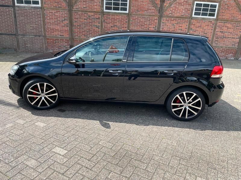 Schwarz Gebraucht 2011 VW Golf VI Style Limousine | 5.000 € (Fairer Preis) - Bild 1/4