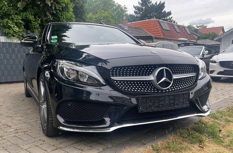 Schwarz Gebraucht 2018 Mercedes C200 Cabrio | 25.950 € (Fairer Preis) - Bild 1/4