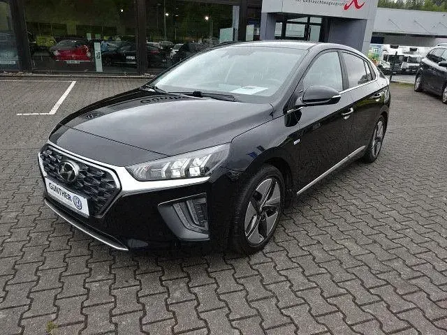 Gebraucht Hyundai Ioniq Premium 141 PS (103 kW) 2019 Schwarz Kleinwagen
