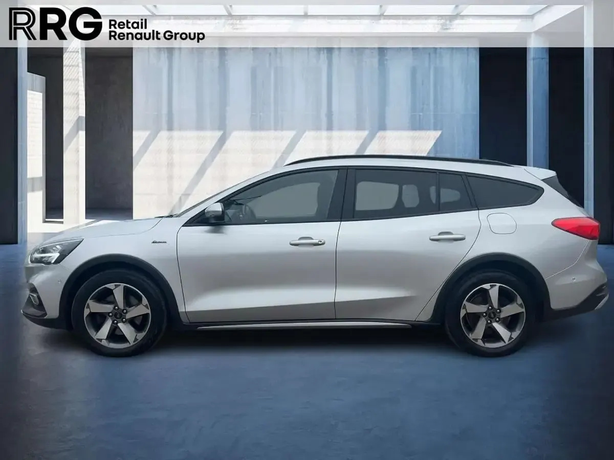 Używany Ford Focus Active X 155 KM (114 kW) 2022 Srebrny Kombi